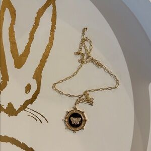 Elegant Gold Pendant Necklace